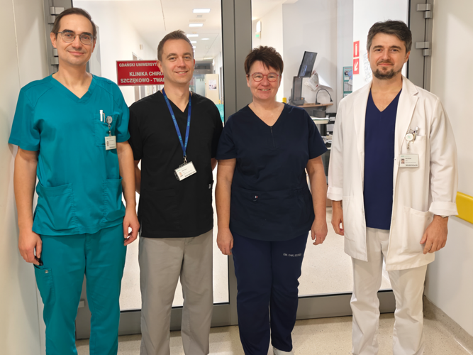 Znaczący postęp w rekonstrukcji rozległych ubytków twarzy w Klinice Chirurgii Szczękowo-Twarzowej UCK