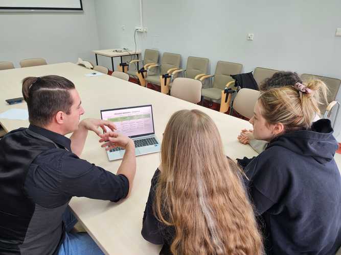 Przedstawiciele Carinthia University of Applied Sciences z wizytą w GUMed