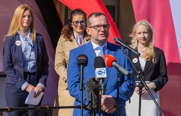 „Zdrowa demokracja to taka, która bije w rytm wyborów”. Akcja profrekwencyjna Urzędu Miejskiego w Gdańsku w GUMed