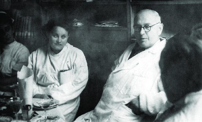 Prof-Tadeusz-Pawlas-and-his-colleagues-On-the-left-side-of-the-photo-dr-Irena.png