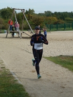 dr Tomasz Nowicki podczas biegu na dystansie 5km