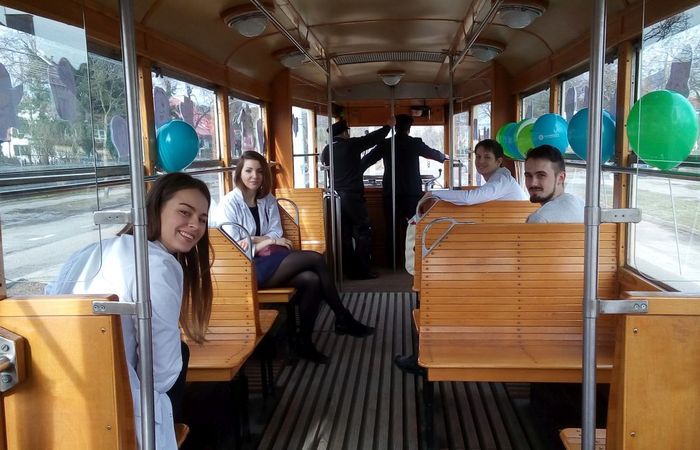 Podróż za jeden uśmiech w zabytkowym tramwaju
