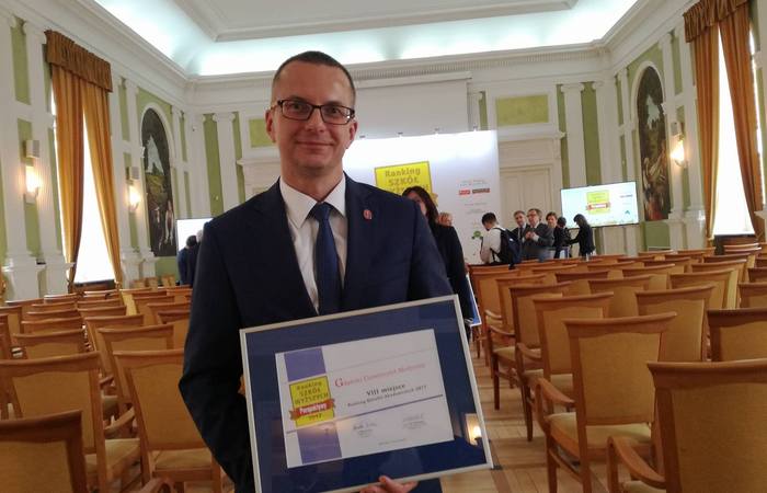 GUMed awansuje w rankingu
