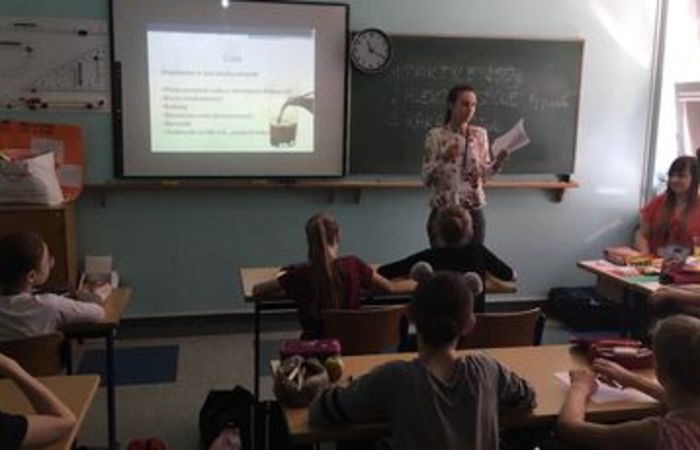 Członkowie SKN Bromatologii z wizytą w gdańskich szkołach