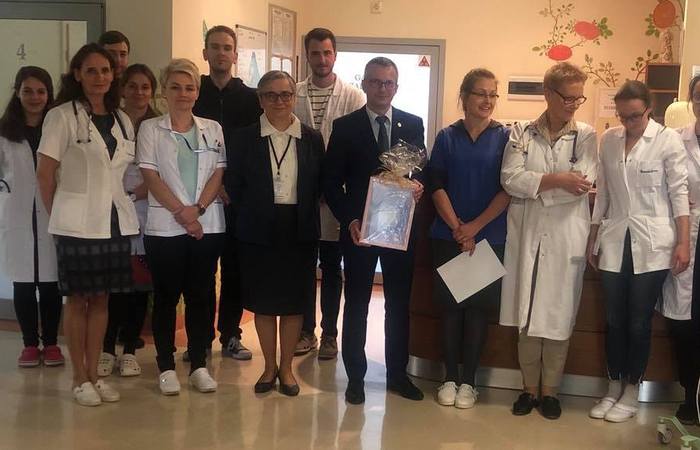 Pracownicy GUMed chorym dzieciom