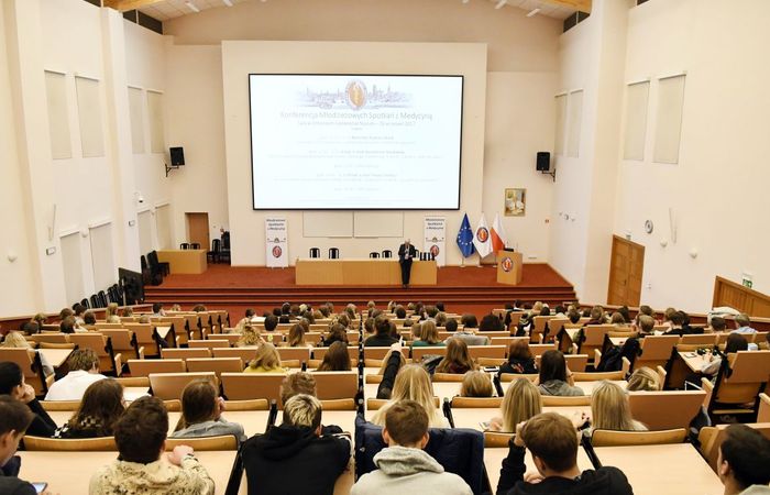 Październikowa edycja Młodzieżowych Spotkań z Medycyną