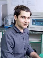 dr Maciej Grzybek