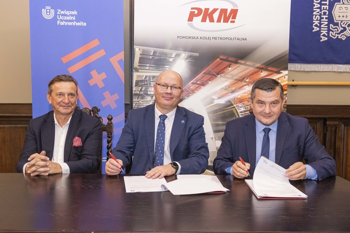 P.Sudara_-_podpisanie_umowy_-_PKM_ze_Związkiem_Uczelni_-__Image___(001)»_-11.jpg