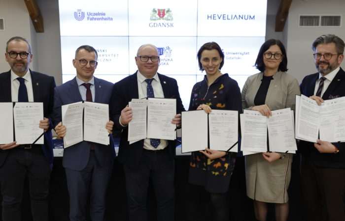  Wspólna misja popularyzacji nauki – porozumienie FarU i Hevelianum