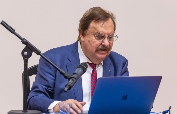O nowych lekach przeciwnowotworowych z prof. Priebe