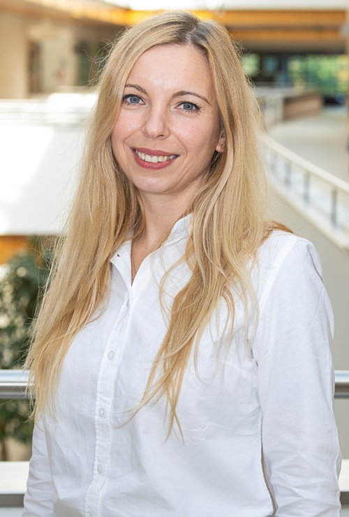 Portret Katarzyny Smug, specjalistki ds. analityki w Laboratorium Bioanalitycznym GUMed