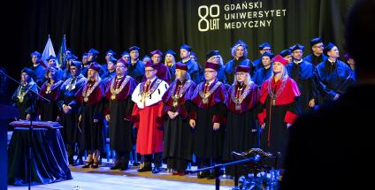Władze Uczelni podczas uroczystej inauguracji