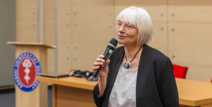 prof. dr hab. Jolanta Wierzba