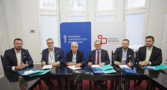 podpisanie umowy u rektora