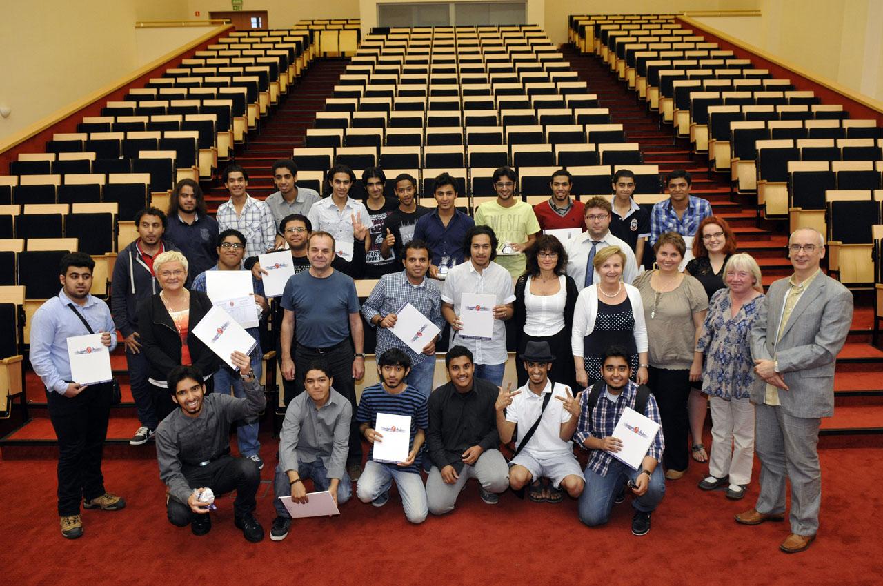 Wręczenie dyplomów ukończenia English Langugage Course