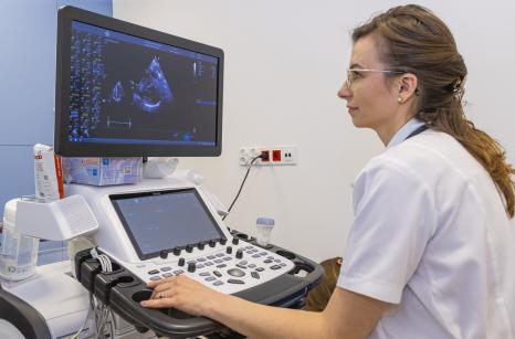 Badanie echokardiograficzne wykonywane przez lekarkę