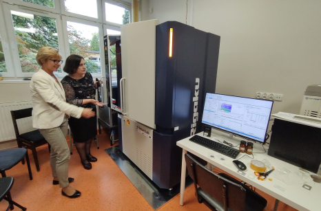 dr hab. Marzena Jamrógiewicz i prof. dr hab. Małgorzata Sznitowska